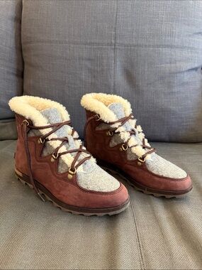 Sorel Women's Burgundy and Gray Fur-Lined Winter Boots